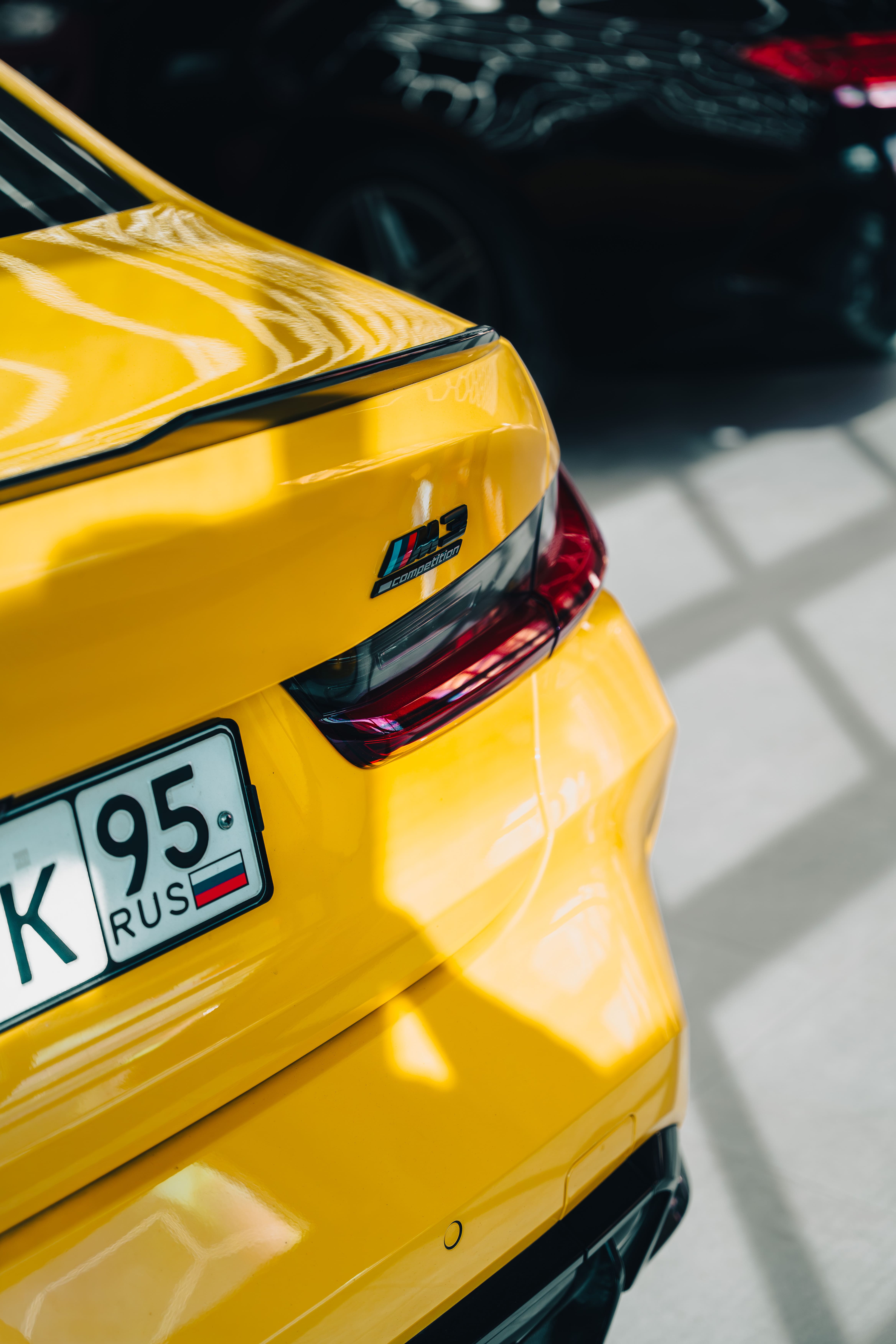 Детейлинг Желтой BMW 6