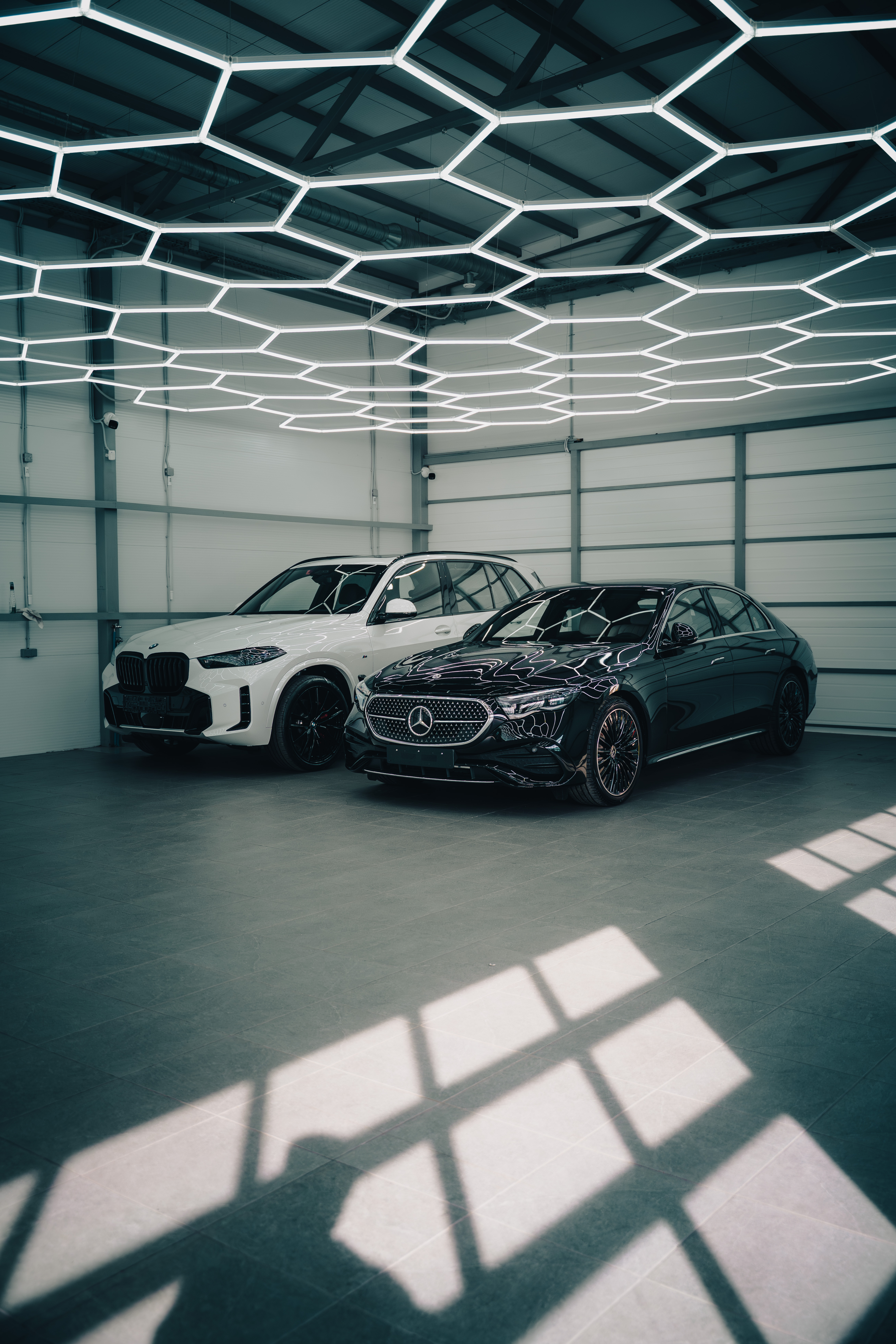 BMW И Мерседес